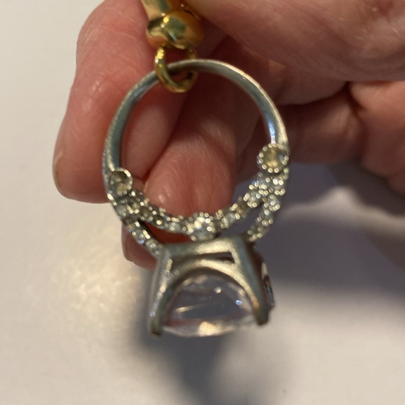 Engagement diamond ring charm. - Picture 5 of 5